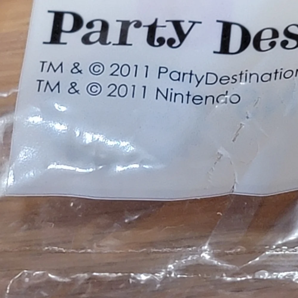 2 8 Pack of Super Mario Bros Party Invitations 2011